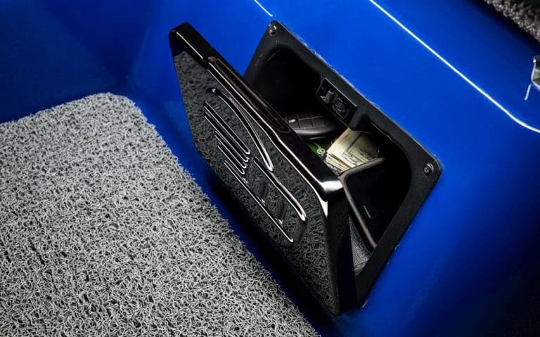 Read more about the article Driver Seat Dry Storage Box