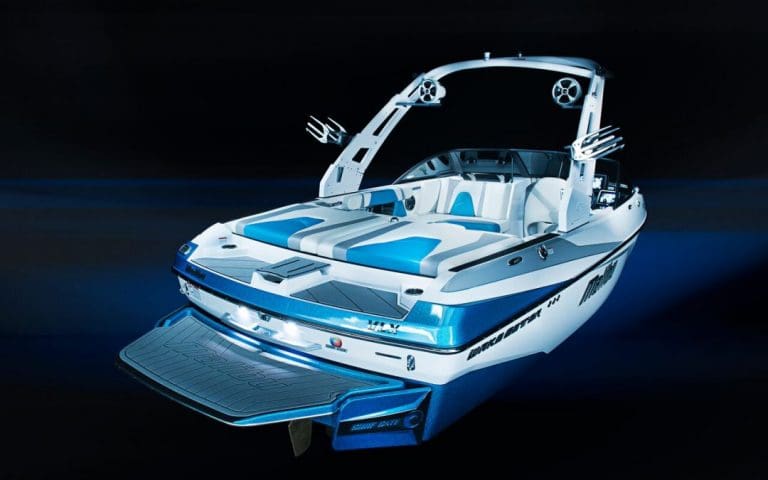 Read more about the article Malibu Set to Disrupt the Watersports Boat Market Again With All-New, All-Inclusive 21 VLX Package for 2017